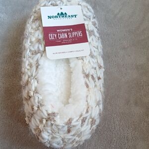 Northeast Outfitters Women's Cozy Cabin Slippers - White and Tan